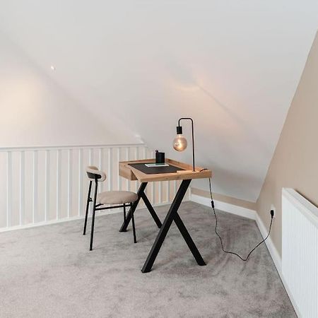 Boutique Apartment - Mazerystays Exley Kültér fotó