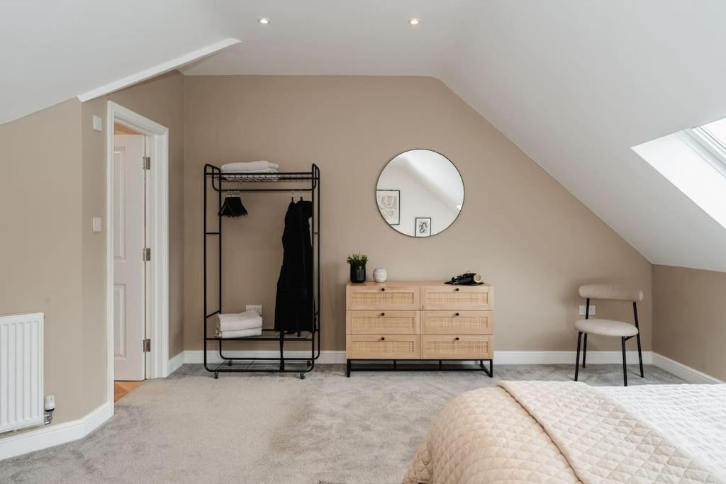 Boutique Apartment - Mazerystays Exley Kültér fotó