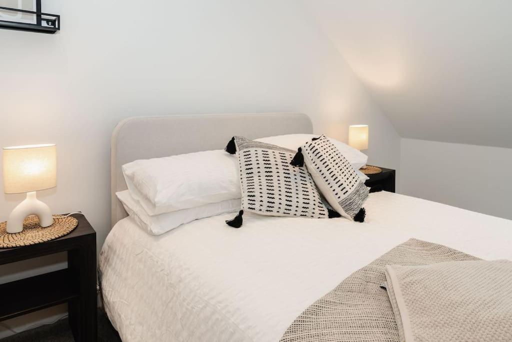 Boutique Apartment - Mazerystays Exley Kültér fotó