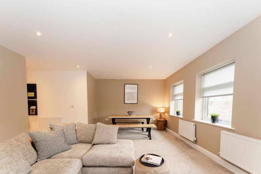 Boutique Apartment - Mazerystays Exley Kültér fotó